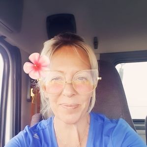 Meet your Posher, Tina